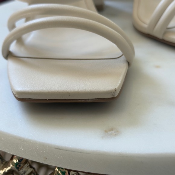 Dolce Vita Women's Cream Square Toe Block Heel Strappy Sandals - Picture 10 of 10